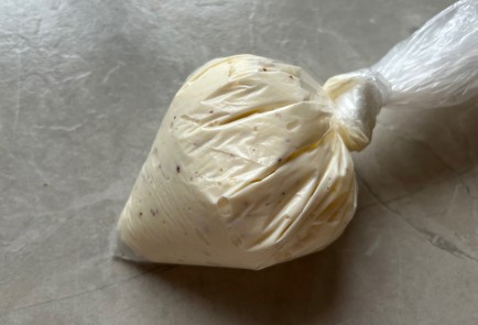 Фото шага рецепта Салат с консервированными шампиньонами 175159 шаг 9  