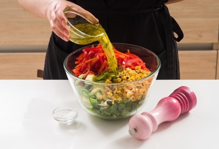 Фото шага рецепта Салат с креветками на гриле 152409 шаг 13  