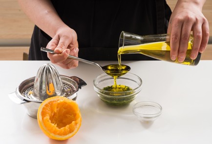 Фото шага рецепта Салат с креветками на гриле 152409 шаг 7  