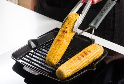 Фото шага рецепта Салат с креветками на гриле 152409 шаг 8  