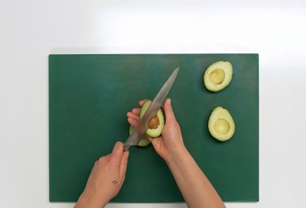 Фото шага рецепта Салат с креветками 140264 шаг 6  