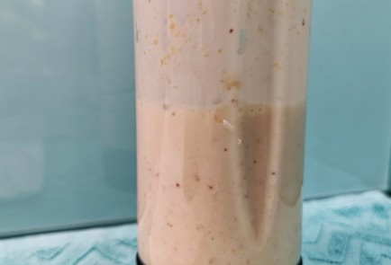 Фото шага рецепта Салат с курицей и перепелиными яйцами в соусе 151275 шаг 22  