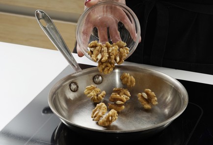 Фото шага рецепта Салат с курицей ананасом и грецкими орехами 152966 шаг 2  