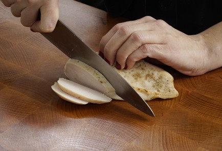 Фото шага рецепта Салат с курицей ананасом и грецкими орехами 152966 шаг 6  