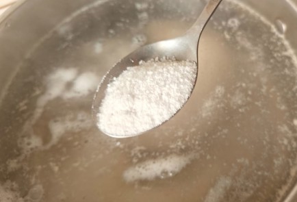 Фото шага рецепта Салат с курицей и корейской морковью 190412 шаг 2  