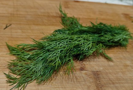 Фото шага рецепта Салат с курицей и корейской морковью 190412 шаг 7  