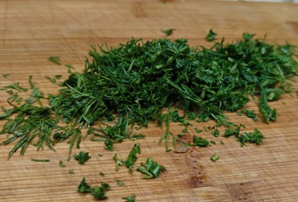 Фото шага рецепта Салат с курицей и корейской морковью 190412 шаг 8  