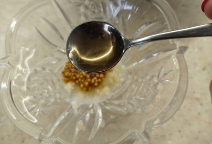 Фото шага рецепта Салат с курицей печеными баклажанами перцем и руколой 175489 шаг 14  