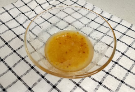 Фото шага рецепта Салат с куриной печенью и манго 191207 шаг 8