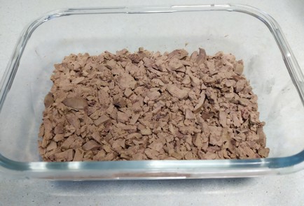 Фото шага рецепта Салат с куриной печенью 191028 шаг 5  