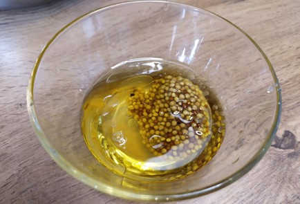 Фото шага рецепта Салат с куриными желудочками и зеленью 189013 шаг 7