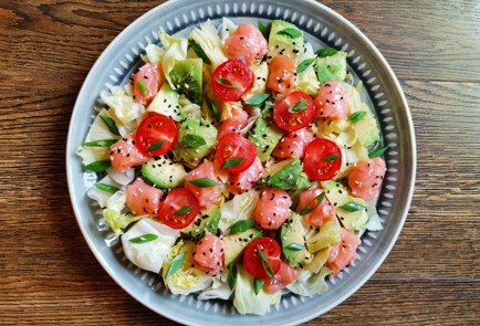 Фото шага рецепта Салат с лососем 189481 шаг 10  