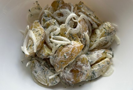 Фото шага рецепта Салат с луком и картофелем 174272 шаг 11  