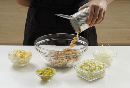 Фото шага рецепта Салат с минтаем и яблоком 152999 шаг 8  