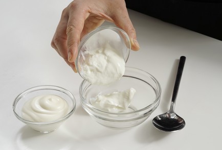 Фото шага рецепта Салат с минтаем и яблоком 152999 шаг 9  