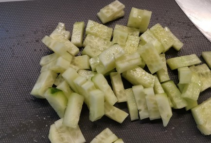 Фото шага рецепта Салат с моцареллой и перцем халапеньо 174878 шаг 3