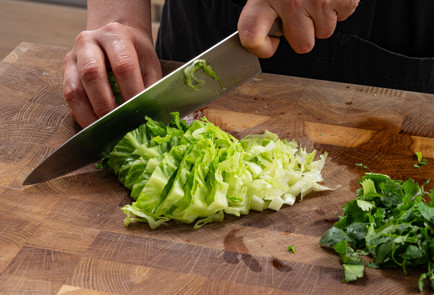 Фото шага рецепта Салат с нутом 189111 шаг 4  