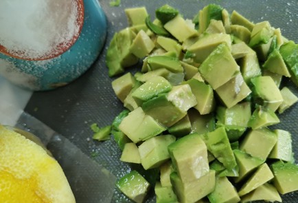 Фото шага рецепта Салат с огурцом и яйцом 188892 шаг 6  