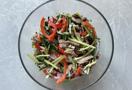 Фото шага рецепта Салат с отварной говядиной и горячим маслом 186554 шаг 12  