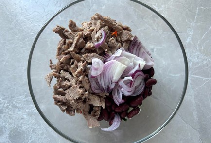 Фото шага рецепта Салат с отварной говядиной и горячим маслом 186554 шаг 6  