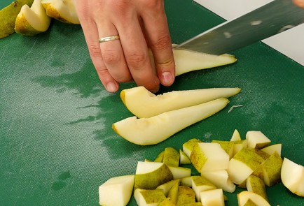 Фото шага рецепта Салат с печеной грушей корном и булгуром 93191 шаг 2  