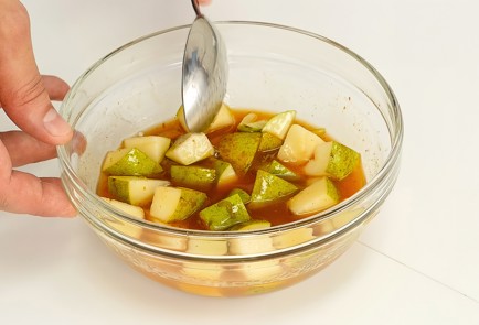 Фото шага рецепта Салат с печеной грушей корном и булгуром 93191 шаг 3  