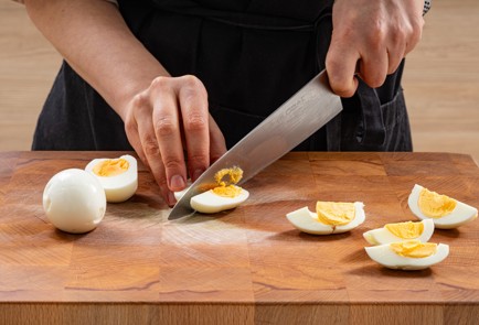 Фото шага рецепта Салат с печенью трески картофелем и фасолью 175752 шаг 3  