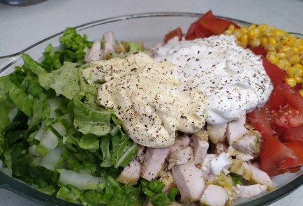 Фото шага рецепта Салат с пекинской капустой курицей и помидорами 191201 шаг 8  