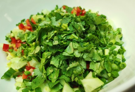 Фото шага рецепта Салат с пекинской капустой 188753 шаг 3