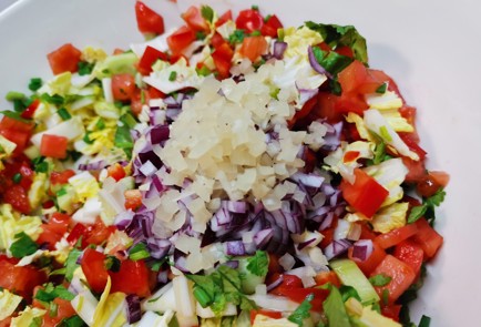 Фото шага рецепта Салат с пекинской капустой 188753 шаг 8