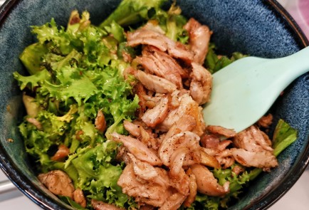 Фото шага рецепта Салат с перепелом 174930 шаг 11  