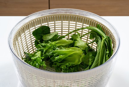 Фото шага рецепта Салат с проростками маша 176338 шаг 5  