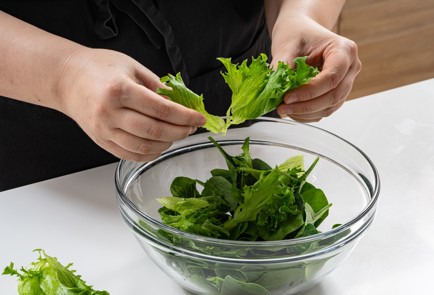 Фото шага рецепта Салат с проростками маша 176338 шаг 6  