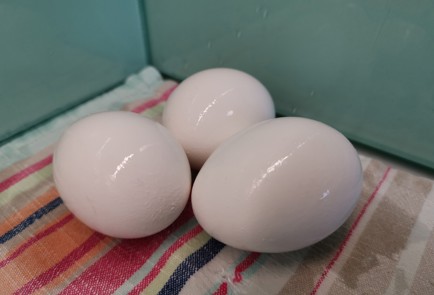 Фото шага рецепта Салат с редисом 188799 шаг 1  