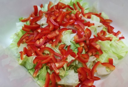 Фото шага рецепта Салат с редькой 188294 шаг 2  