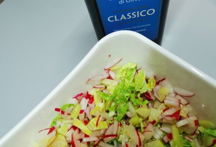 Фото шага рецепта Салат с редькой 188294 шаг 6  