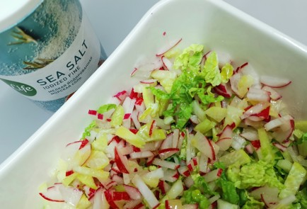 Фото шага рецепта Салат с редькой 188294 шаг 7  