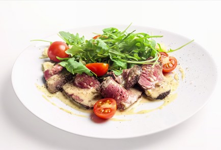 Фото шага рецепта Салат с ростбифом 91362 шаг 5  