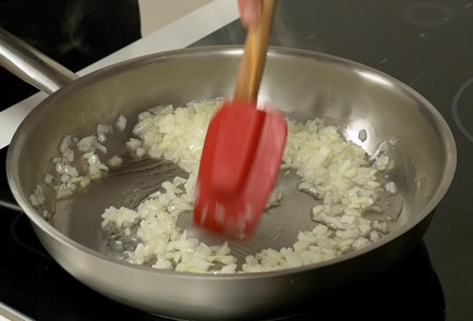 Фото шага рецепта Салат с шампиньонами 140232 шаг 2  