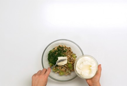 Фото шага рецепта Салат с шампиньонами 140232 шаг 8  