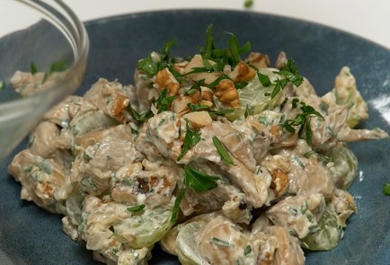 Фото шага рецепта Салат с шампиньонами 140232 шаг 9  