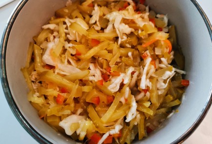 Фото шага рецепта Салат с солеными огурцами 189933 шаг 10