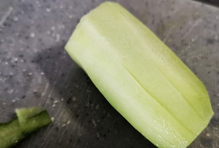 Фото шага рецепта Салат с сыром сулугуни 173579 шаг 1  