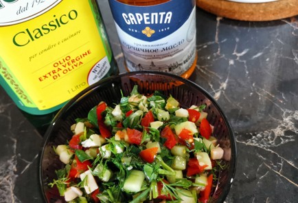 Фото шага рецепта Салат с сыром сулугуни 173579 шаг 10  