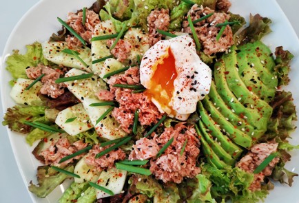 Фото шага рецепта Салат с тунцом и авокадо 186552 шаг 12  