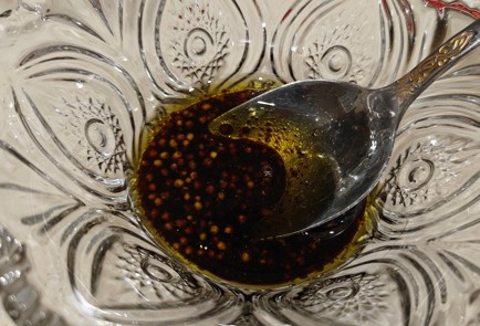 Фото шага рецепта Салат с тунцом и авокадо 191380 шаг 10  