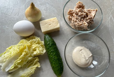 Фото шага рецепта Салат с тунцом 174274 шаг 1  