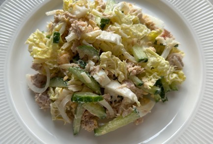 Фото шага рецепта Салат с тунцом 174274 шаг 10  