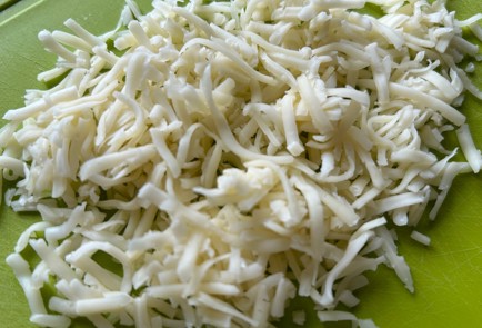 Фото шага рецепта Салат с тунцом 174274 шаг 3  