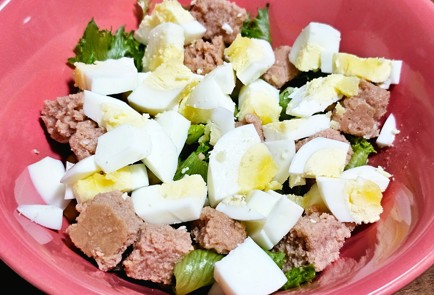 Фото шага рецепта Салат с тунцом 188683 шаг 8  